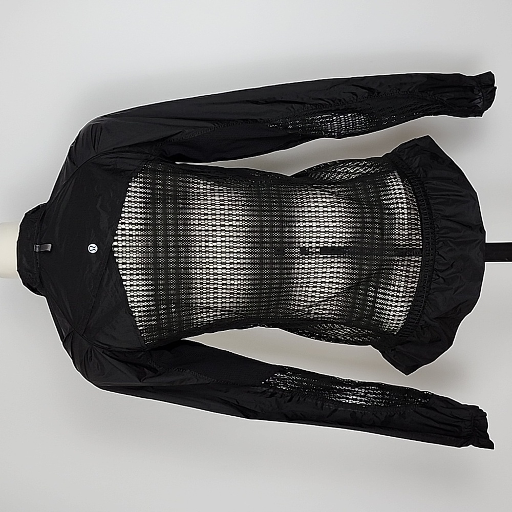 Lululemon Run Wild Zip Up Jacket Black Lightweight Mesh Panels Back Size 6 - Picture 7 of 16